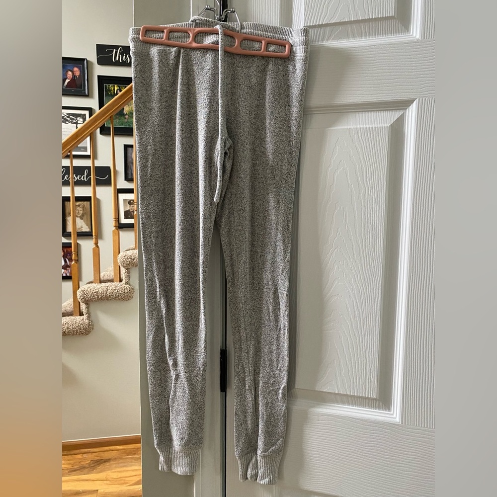 American Eagle gray joggers
